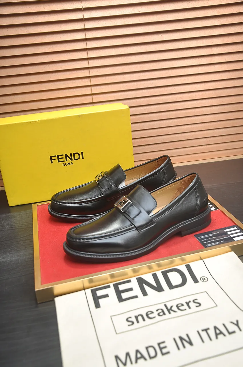 Men's shoes 💰500💶 [FENDI] The latest high-end men's shoes in Hong Kong! Original quality. The upper is made of imported cowhide material and cowhide lining! Super comfortable on the foot, original wear-resistant outsole, luxurious, fashionable, casual and versatile! Size: 38-45 (45 customized)